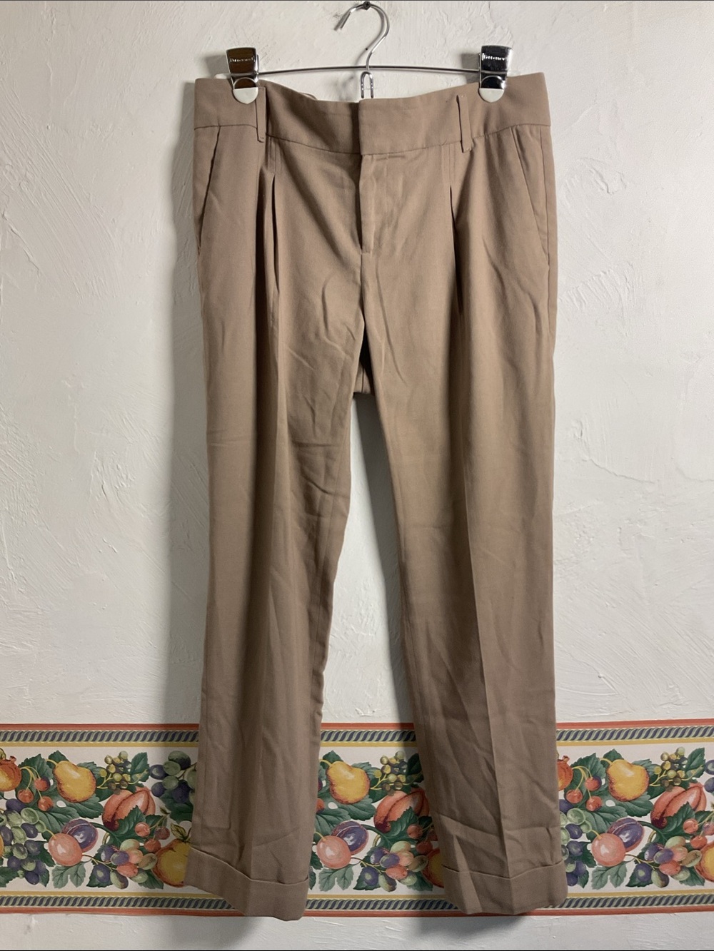 Banana Republic Tan Pleated Cuffed Ankle Dress Pants Trousers Size 4